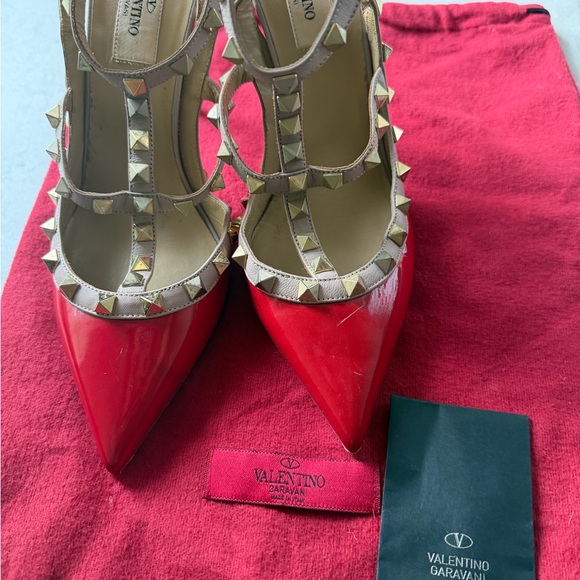 Valentino Garavani Shoes - Valentino Garavani Red Patent Rockstud T-Strap Pumps with Nude Trim with bag